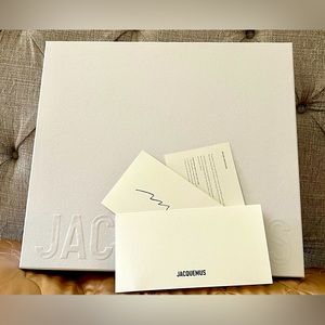 JACQUEMUS BOX ((w/ thank you card and stickers)